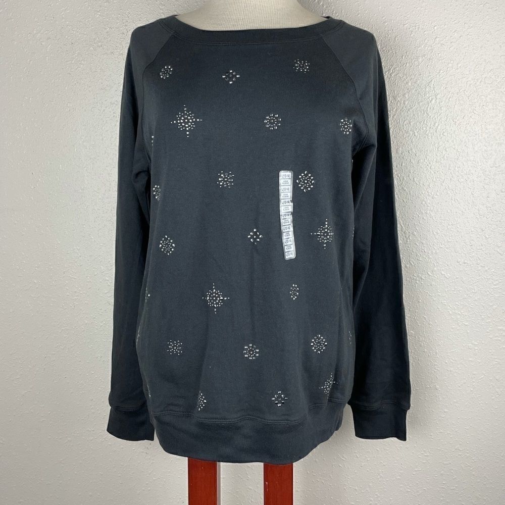 NWT Passports Sweatshirt 
